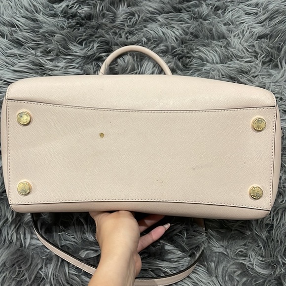 Michael Kors Ciara TZ Large Tote w/ zipper - Picture 8 of 10